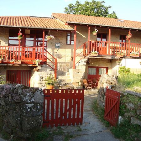 A Casa Da Eira Guest House Cerreda Екстериор снимка