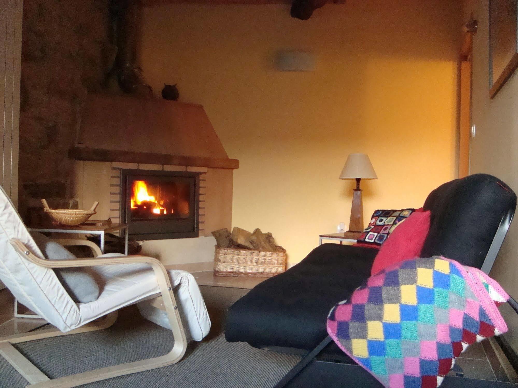 A Casa Da Eira Guest House Cerreda Екстериор снимка