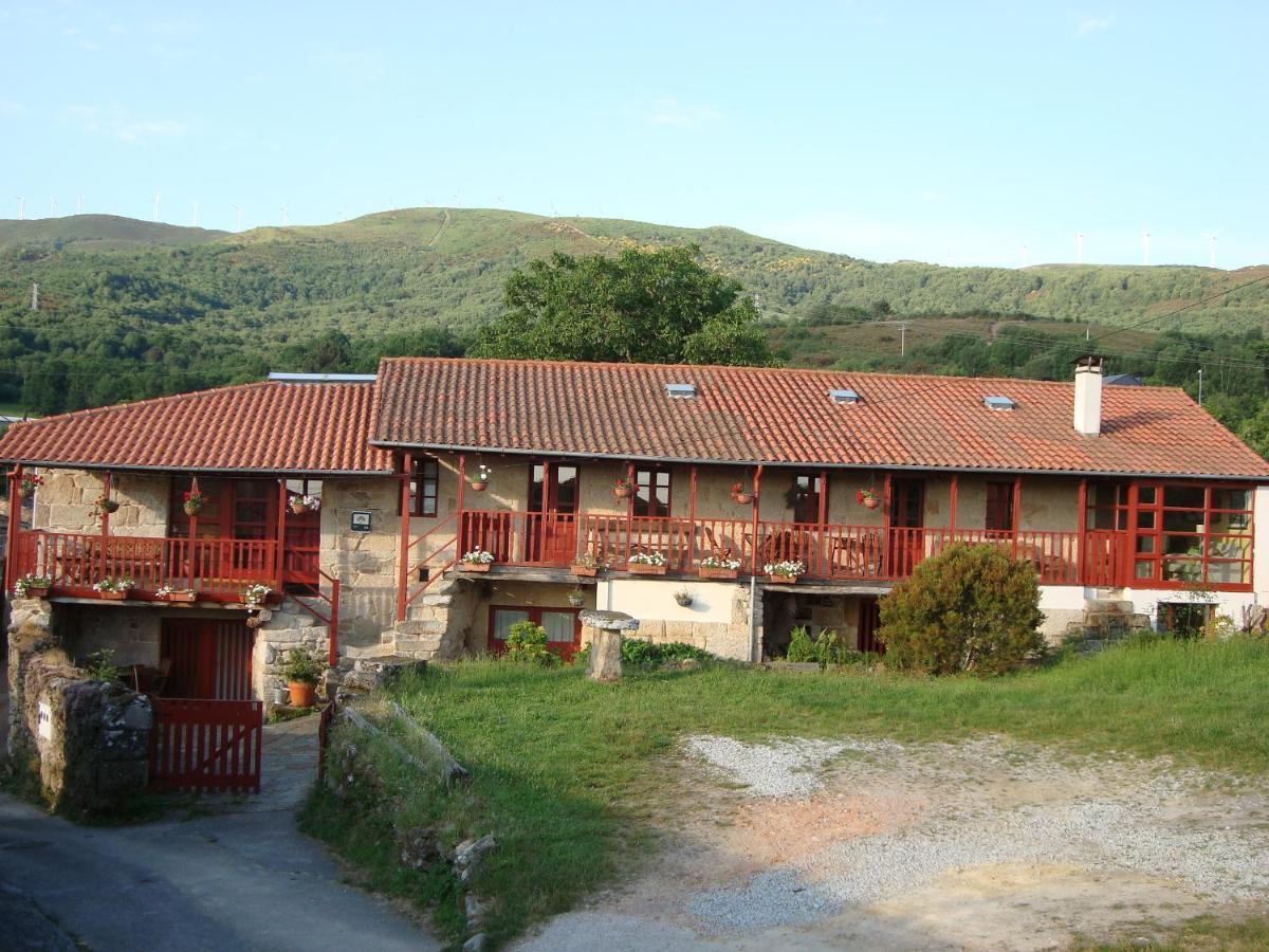 A Casa Da Eira Guest House Cerreda Екстериор снимка